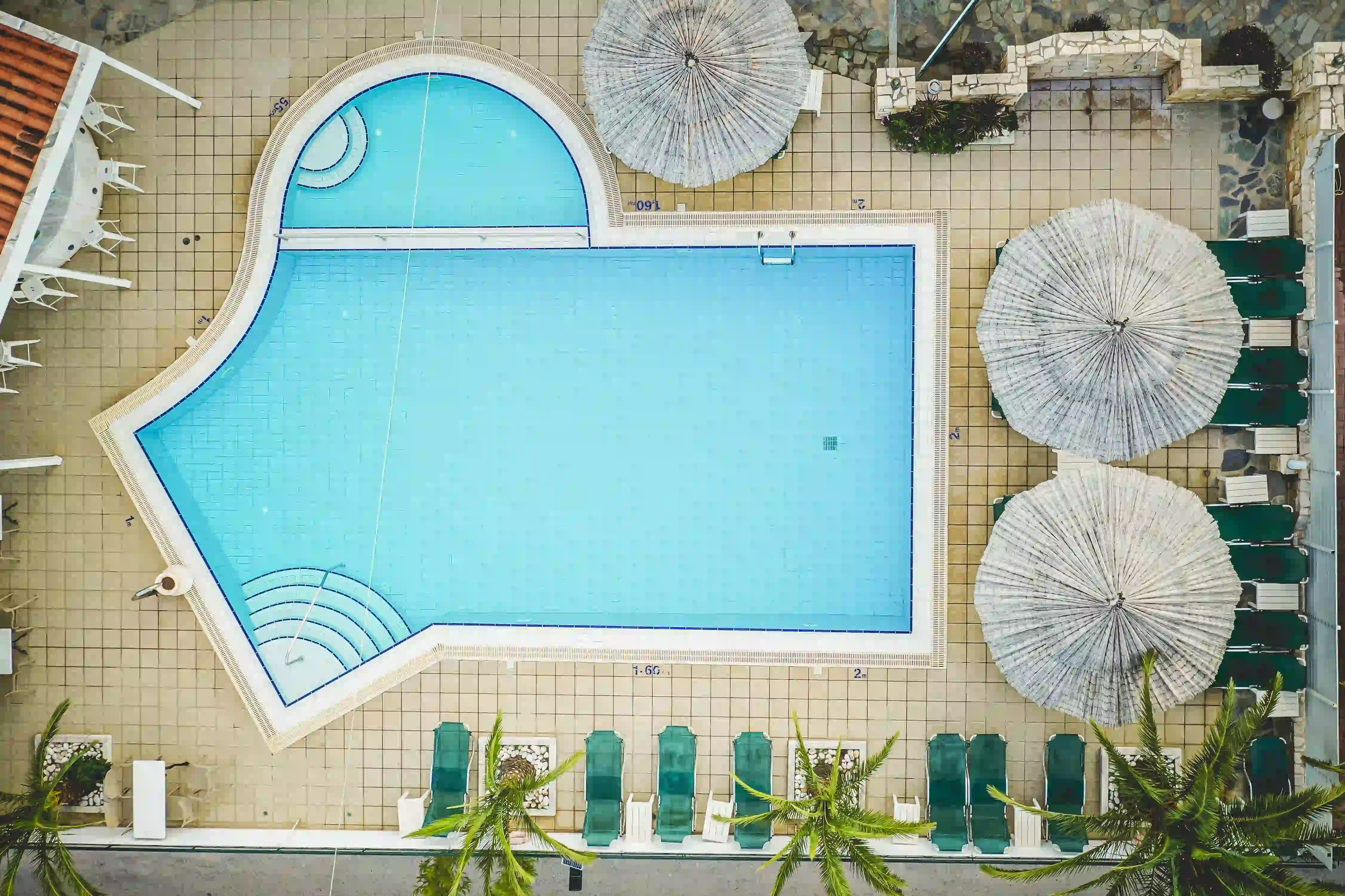 Hotel Swimming Pool Photo